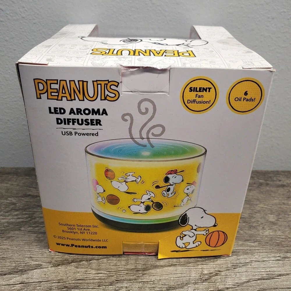 Peanuts Snoopy LED Aroma Diffuser USB Powered Multi Lights Sports Theme NEW‎